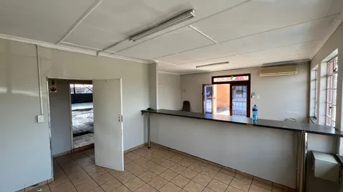 WhatsApp Image 2025-12-02 at 15.00.58 (1).